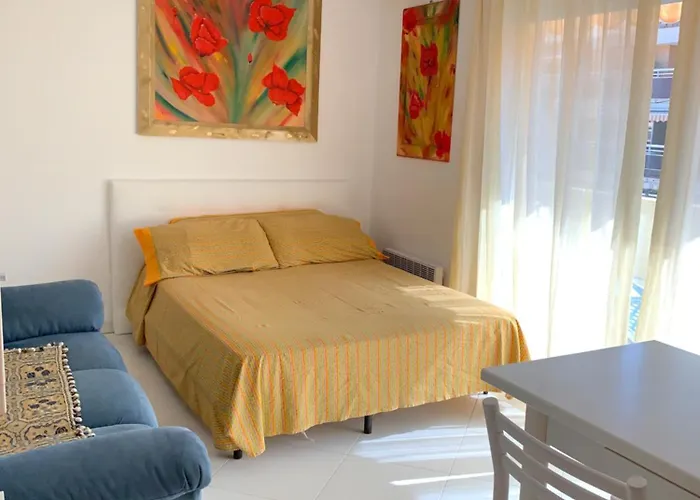 Relax Au Soleil - Proche De La 100 M - Centre-ville マントン