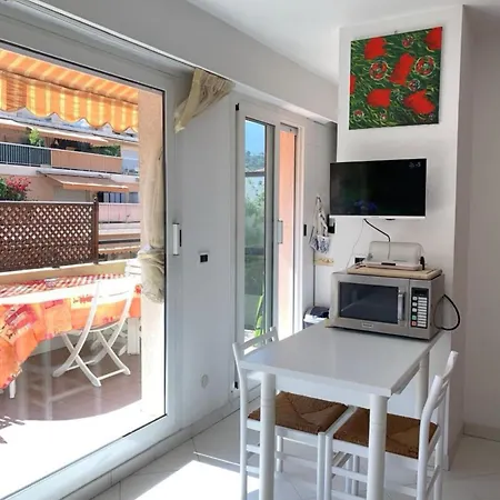 Relax Au Soleil - Avec Grande Terrasse - Proche De La 100 M Et Du Centre Appartement Menton