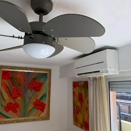 Relax Au Soleil - Proche De La 100 M - Centre-ville דירה מנטון