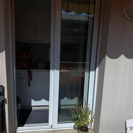 Relax Au Soleil - Avec Grande Terrasse - Proche De La 100 M Et Du Centre * Menton