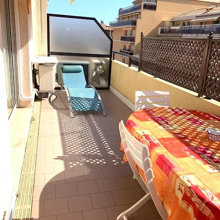 Relax Au Soleil - Avec Grande Terrasse - Proche De La 100 M Et Du Centre Appartement