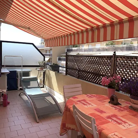 Appartement Relax Au Soleil - Avec Grande Terrasse - Proche De La 100 M Et Du Centre Menton