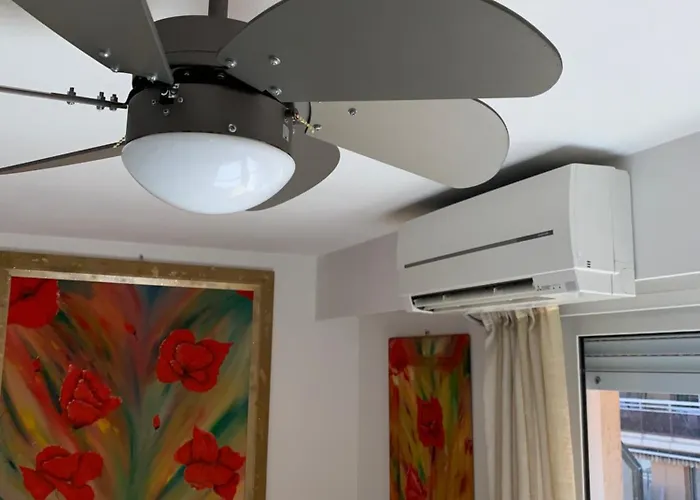 Relax Au Soleil - Proche De La 100 M - Centre-ville Διαμέρισμα Μεντόν